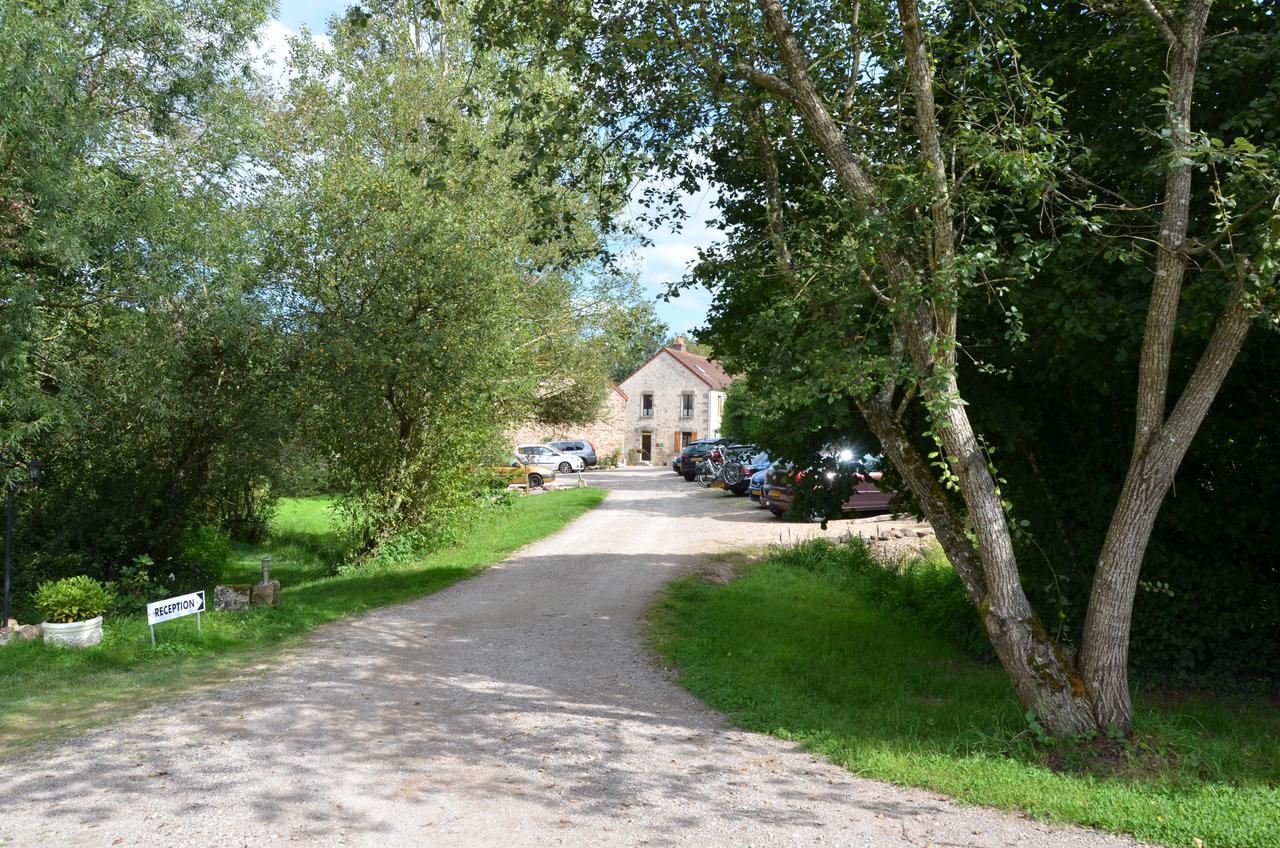 Hotel Camping Sur Yonne Epiry Exterior photo